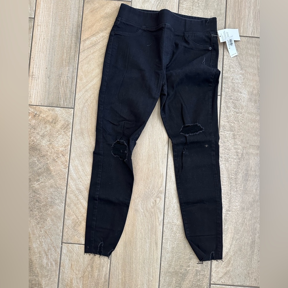 Old Navy Skinny black jeans! New with tags!